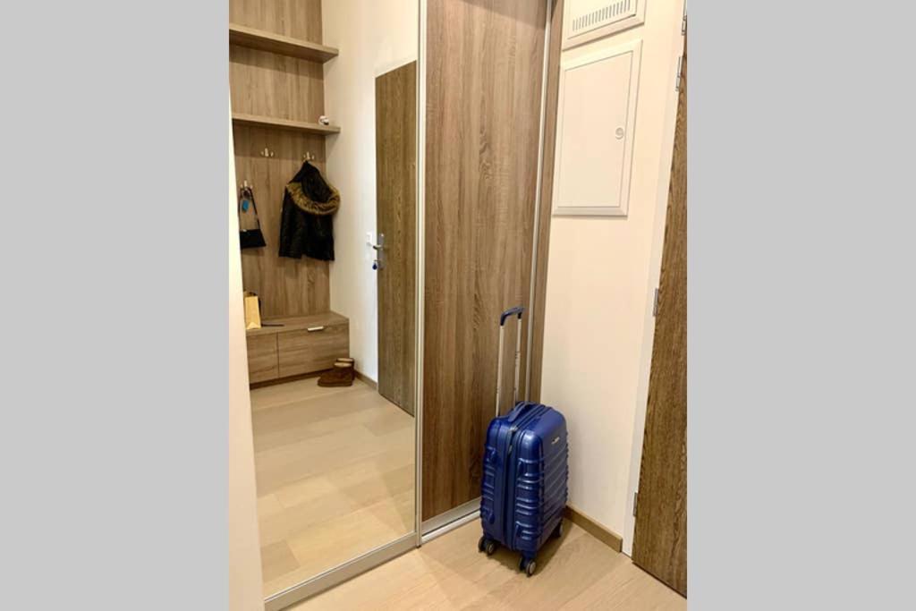 New, Beautiful Apt With Parking In Best Location! Братислава Екстериор снимка